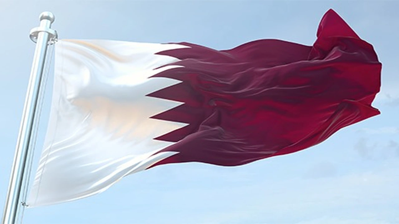 قطر تدين استهداف ناقلة إماراتية وتعتبره تهديداً للملاحة في مضيق هرمز